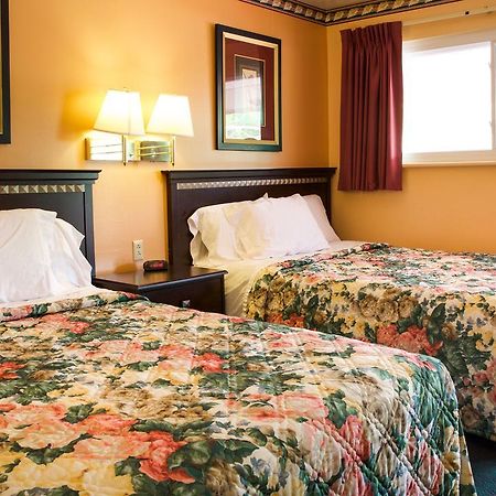 Hometown Inn Athens Dış mekan fotoğraf