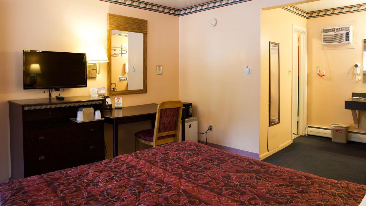 Hometown Inn Athens Dış mekan fotoğraf