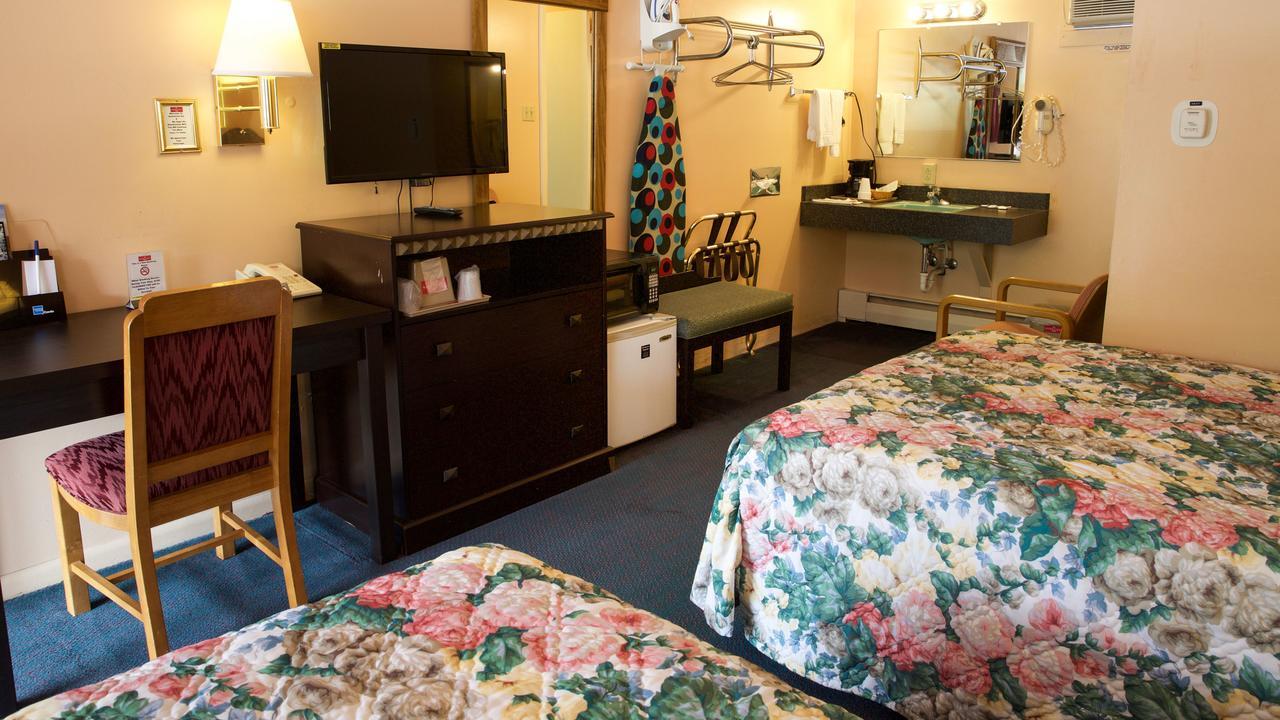 Hometown Inn Athens Dış mekan fotoğraf