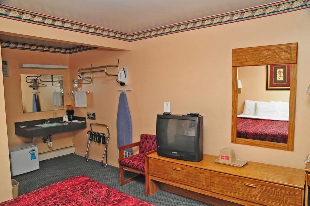 Hometown Inn Athens Dış mekan fotoğraf