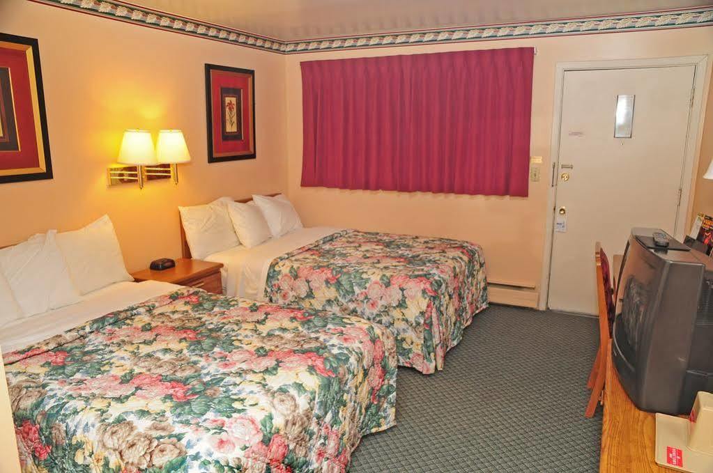 Hometown Inn Athens Dış mekan fotoğraf